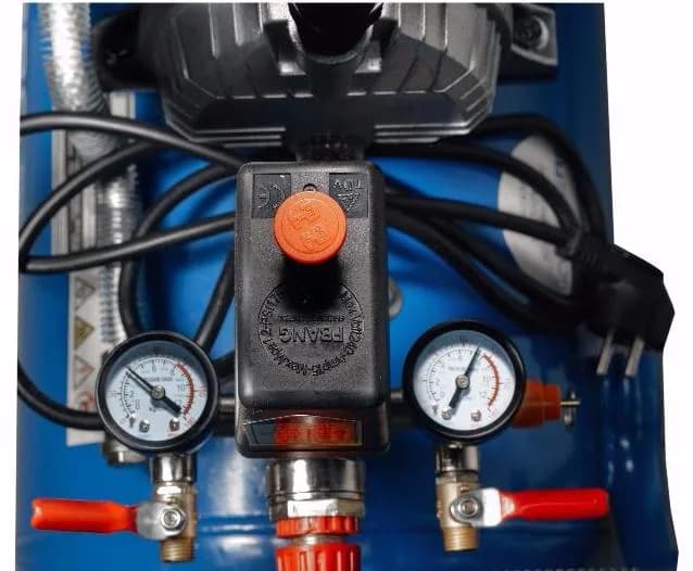 Компрессоры поршневые NCE50/410V