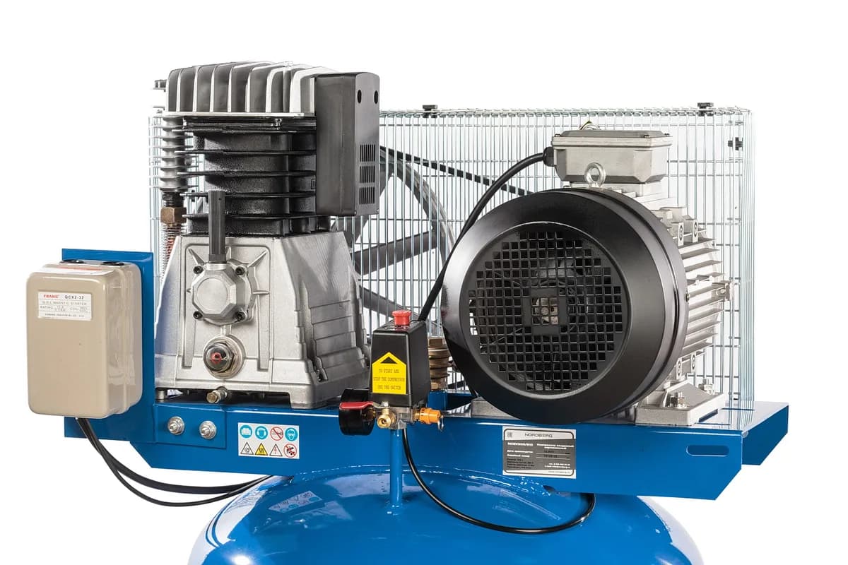 Компрессоры поршневые NCEV300/810