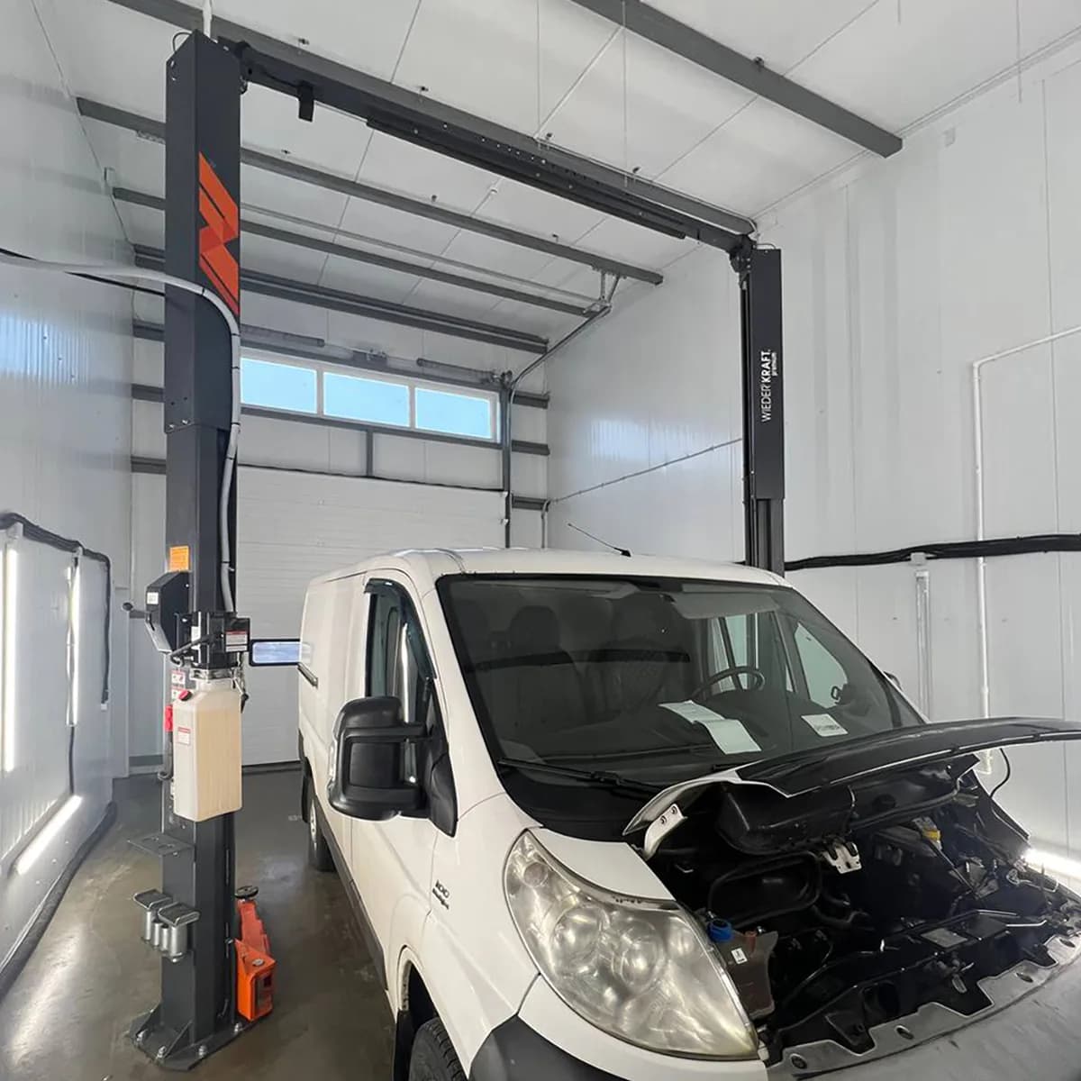 Подъёмники двухстоечные WDK-535